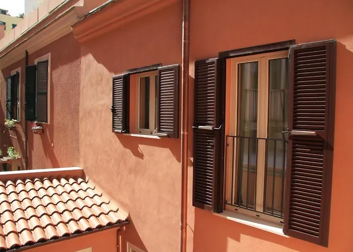 Dalmati House Aparthotel 2*