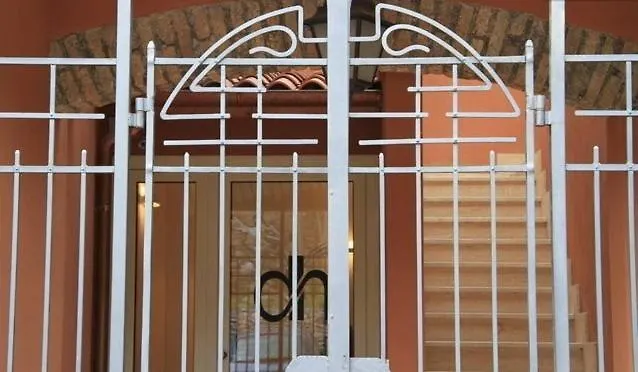 Ξενοδοχείο με διαμερίσματα Dalmati House