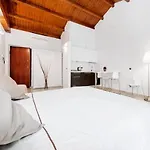 Dalmati House 2*